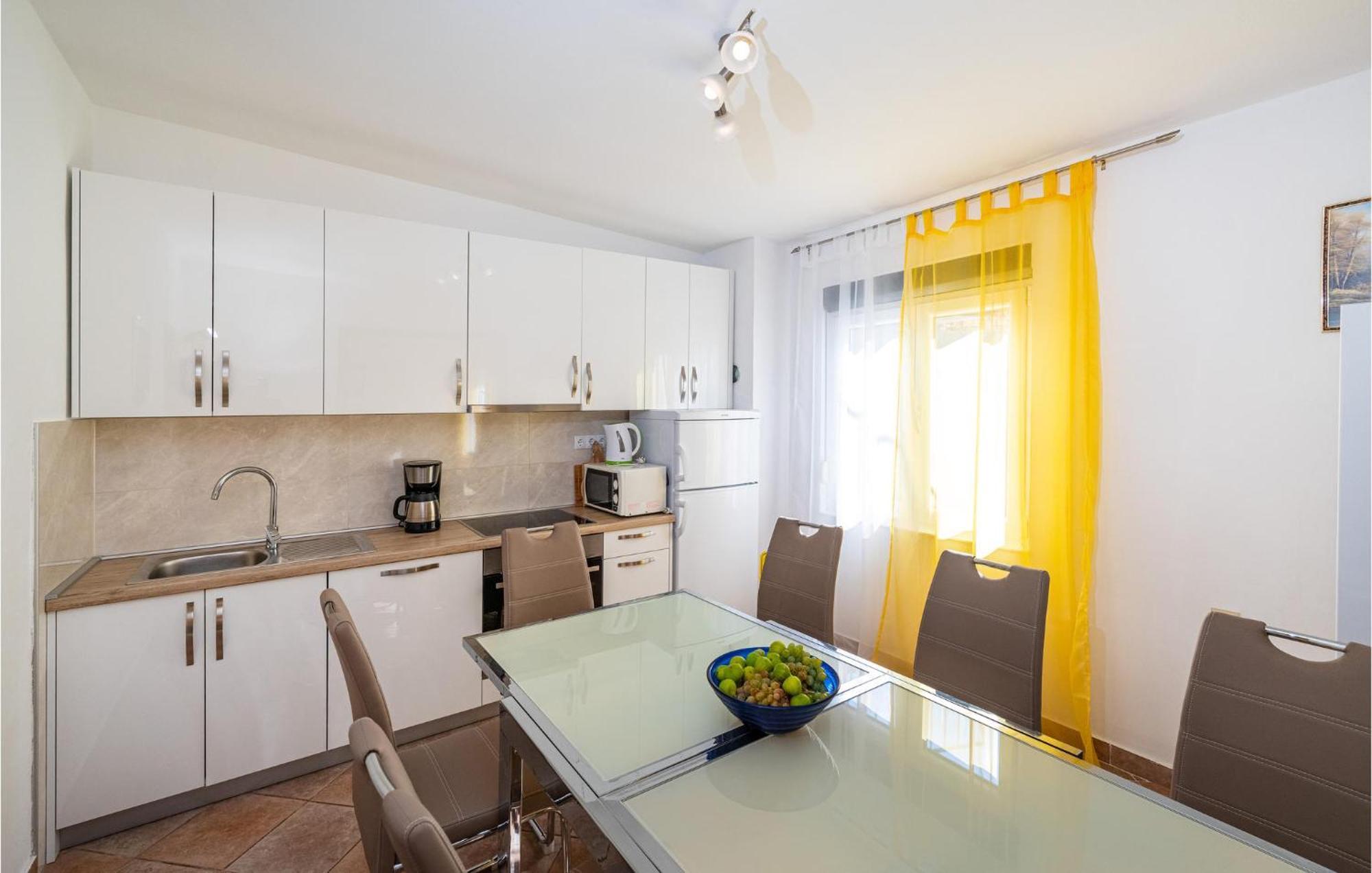 Beautiful Home In Rovanjska With Wifi Zewnętrze zdjęcie