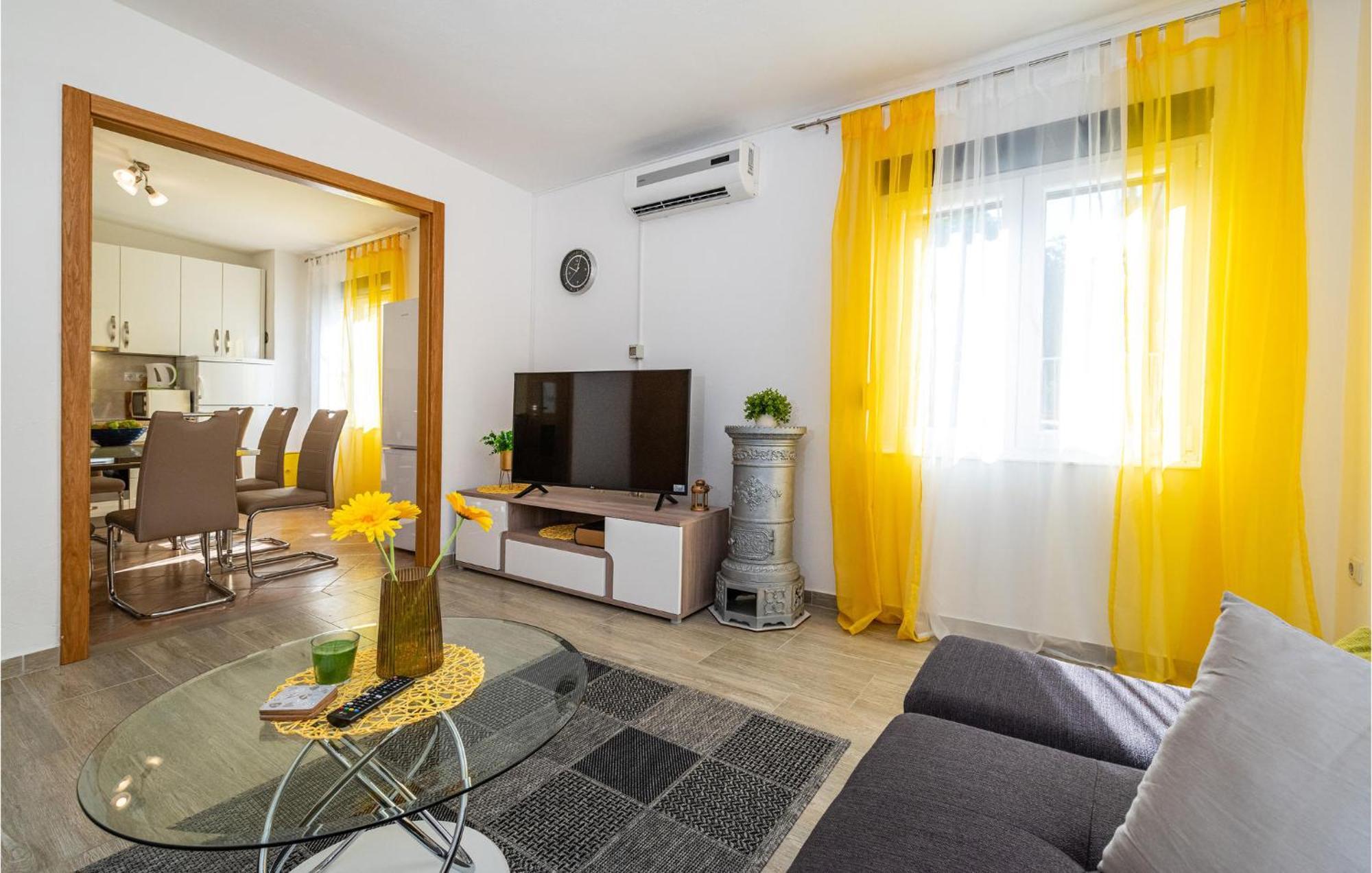 Beautiful Home In Rovanjska With Wifi Zewnętrze zdjęcie